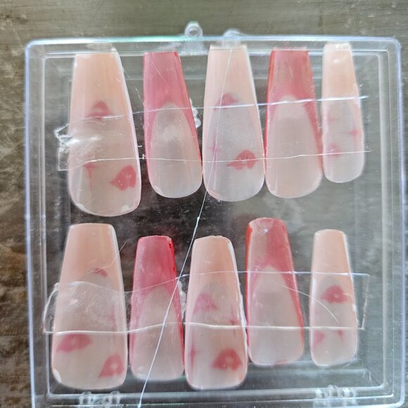 Set of Coffin-Shaped Red French Tip Acrylic Nails with a Kiss and Heart Design w - Picture 4 of 5